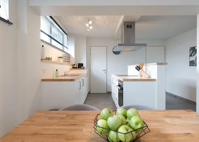 Raveel Lofts